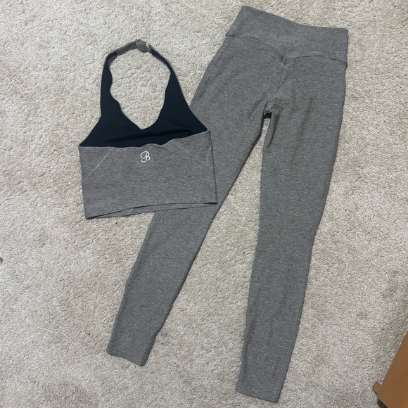 Bombshell Sportswear Set - Picture 2 of 3